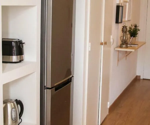 Comfortable In * Cascais