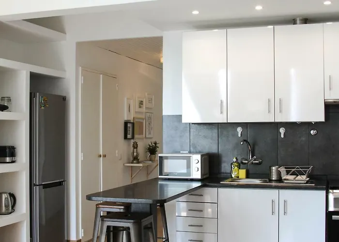 Comfortable In Cascais